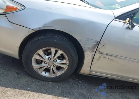 2004 Toyota Camry Le V6 from USA, damaged, VIN 4T1BF32K44U080162